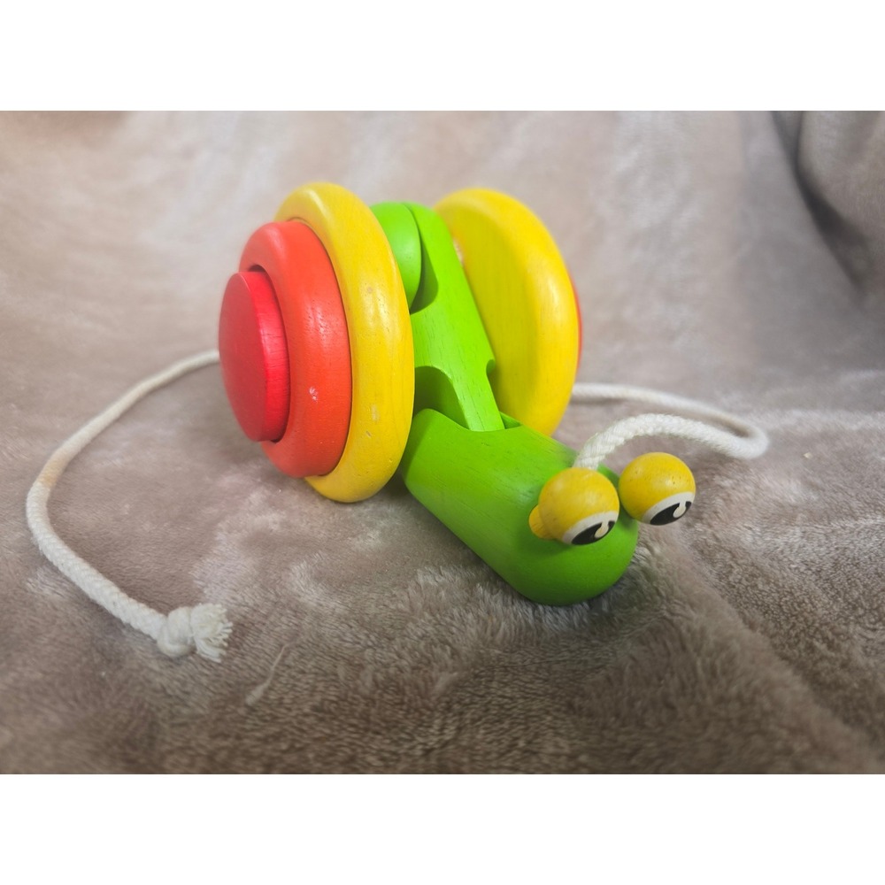 Vintage PlanToys Wooden Pull Along Snail Toddler Toy Green Red Yellow 5108